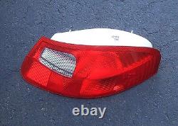 04 PORSCHE 986 BOXSTER S 550 SPYDER SPECIAL EDITION TAIL LIGHT taillight OEM RH