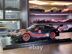 1/18 Porsche 911 GT2 RS Clubsport Martini Livery Dealer Collector Edition