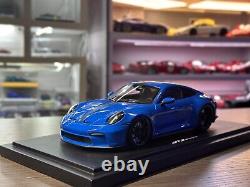 1/18 Porsche 911 GT3 Touring 992 Shark Blue Dealer Collector Edition