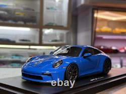 1/18 Porsche 911 GT3 Touring 992 Shark Blue Dealer Collector Edition