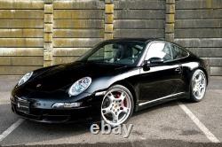 118 Maisto 2005 Porsche 911 Carrera S Black Coupe Diecast Model Car