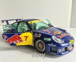 118 Porsche 911 GT3R Red Bull Race Car Sunstar