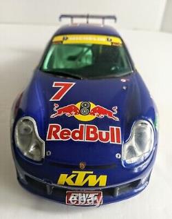 118 Porsche 911 GT3R Red Bull Race Car Sunstar