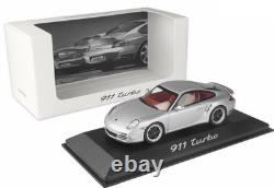 143 MINICHAMPS 2011 PORSCHE 911 (997 II) Turbo 3.8 GT-silver L. E. 1,000 pcs