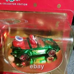 1996 Hot Wheels Holiday Collection Green Porsche/Red Hot Wheels Case