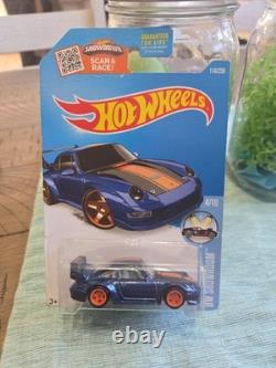 2016 Hot Wheels Super Treasure Hunt BLUE PORSCHE 993 GT2! RARE! Cracked See Pics