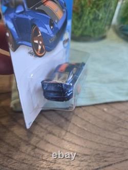 2016 Hot Wheels Super Treasure Hunt BLUE PORSCHE 993 GT2! RARE! Cracked See Pics