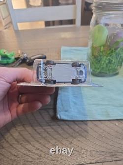 2016 Hot Wheels Super Treasure Hunt BLUE PORSCHE 993 GT2! RARE! Cracked See Pics