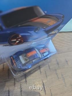 2016 Hot Wheels Super Treasure Hunt BLUE PORSCHE 993 GT2! RARE! Cracked See Pics