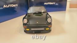 AUTOart Porsche 911 (930) Turbo'Wangan Midnight Blackbird Black 118 78158