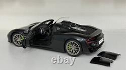 Autoart 1/18 Porsche 918 Spyder WEISSACH PACKAGE Metallic Black