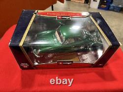 BBURAGO 1/18 SCALE SPECIAL COLLECTION 1961 PORSCHE 356B COUPE Green COD 3021