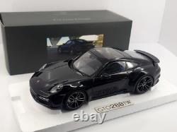 Dealer 118 Porsche 911(992) Turbo S 2020 Jet Black Minichamps WAP02117B0L002