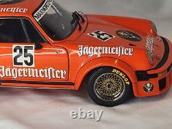 EXOTO Porsche 934 RSR/935 Turbo Jägermeister 118 Scale Diecast Gift Set #1894