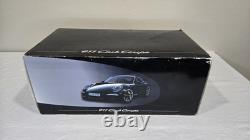 Gt Spirit 1/18 Porsche 911 (991) Carrera S Club Coupe Green Autographed promo