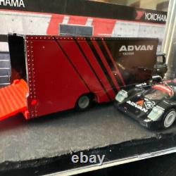HOT WHEELS 2 Set PORSCHE 962 ADVAN + SPRINTER truck Custom Garage Display Box HOT WHEELS 2 Set PORSCHE 962 ADVAN + SPRINTER truck Custom Garage Display Box
