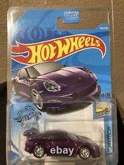 Hot Wheels 2019 Super Treasure Hunt Porsche 911 GT3 RS