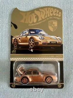 Hot Wheels China 1st Convention Porsche 959 in Qatar Gold, SUPER RARE