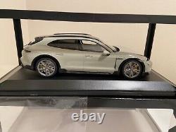 MINICHAMPS Porsche Taycan (CUV) Cross Tourismo Turbo S in Chalk 450 Pcs 1/18 New