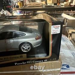 Maisto Porsche 911 Carrera 4S 1/18