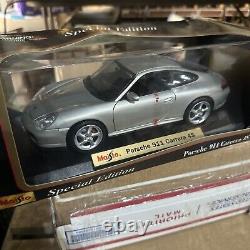 Maisto Porsche 911 Carrera 4S 1/18