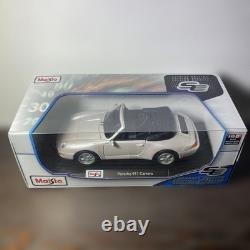 Maisto Porsche 911 Carrera Special Edition Open Top Model Car Silver
