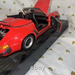 Maisto Special Edition Diecast Red 1989 Porsche 911 Speedster 1/18