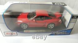 Maisto Special Edition Porsche 911 1/18 Red Minicar