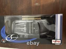 Maisto Special Edition Porsche Carrera GT 118 Diecast Gray Car Model