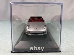 MiniChamps Porsche 911 Turbo 991 2013 Dealer Special Edition Model Plus