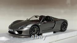 Minichamps 1/18 Porsche 918 Spyder 2013 Grey Dealer Edition Rare