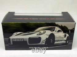 Minichamps 1/43 Manthey-Racing Porsche 911 GT2 RS MR Model Car Special Edition