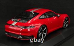 Minichamps 118 2019 Porsche 911 Carrera 4S Type 992 Carmine Red Diecast Car