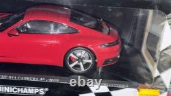 Minichamps 118 2019 Porsche 911 Carrera 4S Type 992 Carmine Red Diecast Car