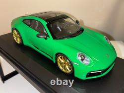 Minichamps 2019 Porsche 911 (992) Carrera 4S Python green, 1 of 304 Pcs 1/18 New
