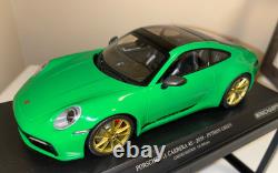 Minichamps 2019 Porsche 911 (992) Carrera 4S Python green, 1 of 304 Pcs 1/18 New