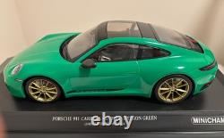 Minichamps 2019 Porsche 911 (992) Carrera 4S Python green, 1 of 304 Pcs 1/18 New