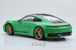 Minichamps 2019 Porsche 911 (992) Carrera 4S Python green, 1 of 304 Pcs 1/18 New