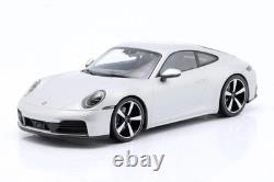 Minichamps 2025 Porsche 911 992.2 Carrera Coupe GT Silver Metallic 118 DEALER