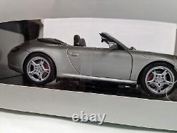 Norev Porsche 911 Carrera 4S Cabriolet Silver 1/18 Scale Model