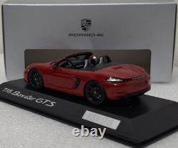 Porsche 718 (982) Boxster GTS 2017 Carmin Red 143 Spark WAP 020 207 0J (6)