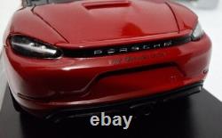 Porsche 718 (982) Boxster GTS 2017 Carmin Red 143 Spark WAP 020 207 0J (6)