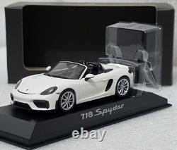 Porsche 718 (982) Boxster Spyder 2019 White 143 Minichamps WAP 020 210 0K (14)