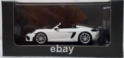 Porsche 718 (982) Boxster Spyder 2019 White 143 Minichamps WAP 020 210 0K (14)