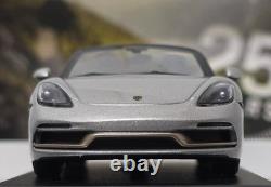 Porsche 718 982 Boxster Travel Experience 2021 143 Minichamps WAP0209630MTRA