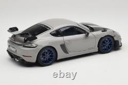Porsche 718 Cayman 982 GT4 RS Weissach Package Chalk 118 Norev 187253