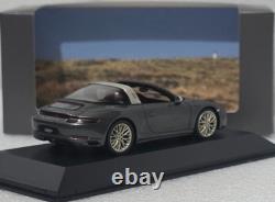 Porsche 911 (991.2) Targa 4 GTS 2017 Agate Grey Met. 143 Spark WAX 020 200 78