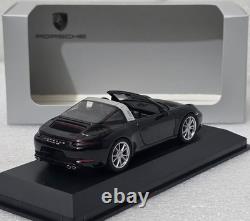 Porsche 911 (991.2) Targa 4S 2016 Deep Black Met 143 Herpa WAP 020 141 0G (17)