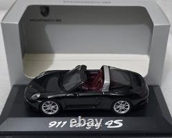 Porsche 911 (991.2) Targa 4S 2016 Deep Black Met 143 Herpa WAP 020 141 0G (17)