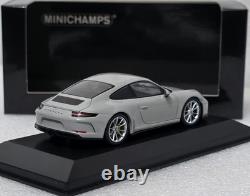 Porsche 911 (991.2) Touring Package 2018 Chalk 143 Minichamps 413067428 (4)